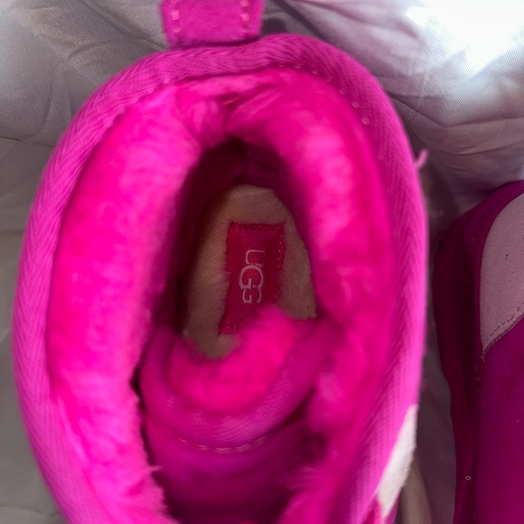 Brand new never worn UGG’s!! - Picture 4 of 4